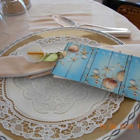 Hotel Astoria ปีเนโต ภายนอก รูปภาพ