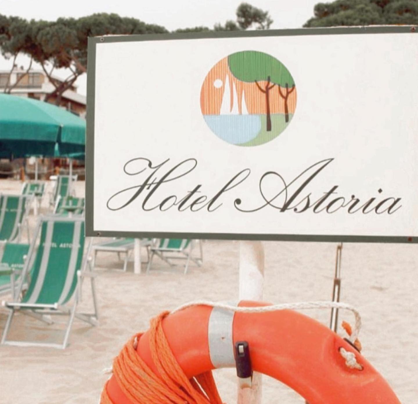 Hotel Astoria ปีเนโต ภายนอก รูปภาพ